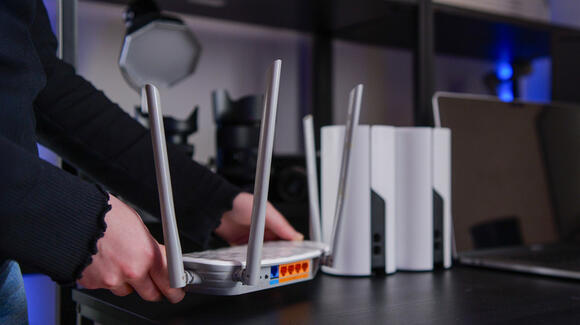 Are You Using The Right Ethernet Port On Your Router? Here's How To ...