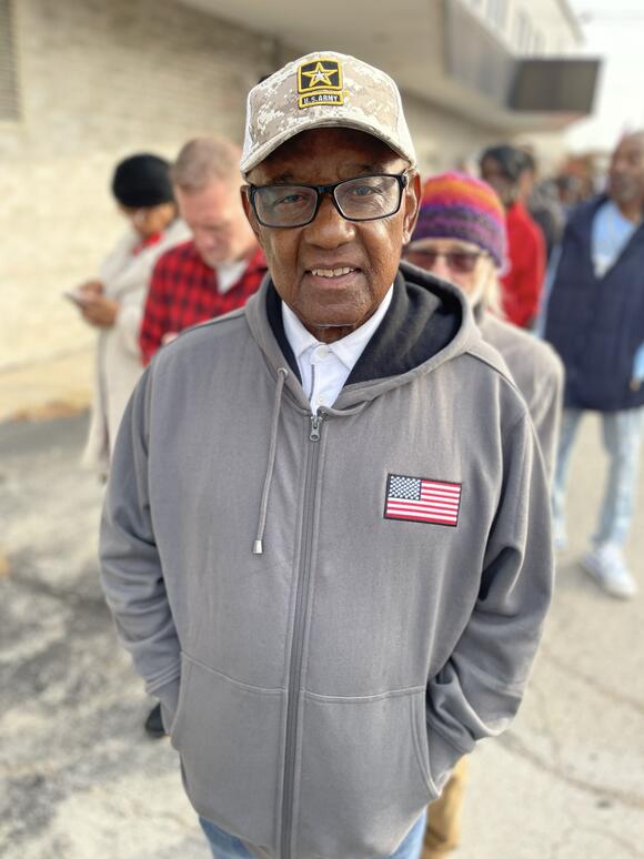 Milwaukeeans turn out in droves for early voting