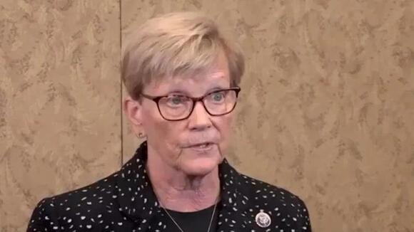 Rep. Pingree says Trump administration is on Russia's side in Ukraine war