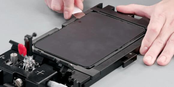 Apple's official DIY repair guides for the iPhone Duo now available