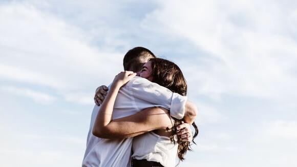 4 Zodiac Signs That Need Constant Reassurance - NewsBreak