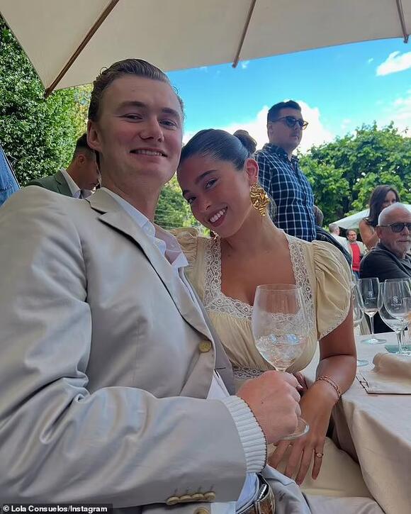Kelly Ripa's daughter shares rare glimpse inside rich kid romance with ...