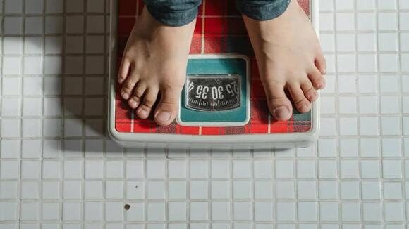 “Mouth Taping” Is The 2026 Sleep Hack You Can’t Ignore - NewsBreak