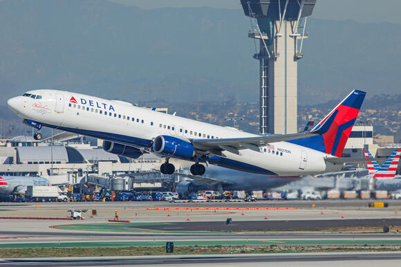 Delta Pays Out $1.3 Billion in Profit Sharing - NewsBreak