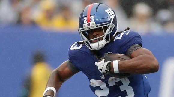 Seattle Seahawks Get Unexpected News on 4,000-Yard Pro Bowler Amid RB Injuries