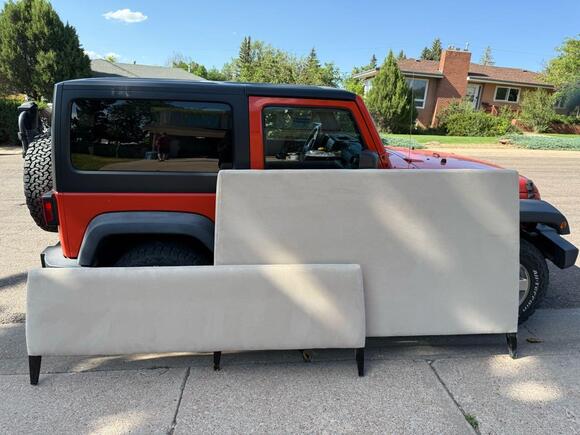 🎁 Freebies Up for Grabs in Laramie — Furniture, Boxes & More - NewsBreak