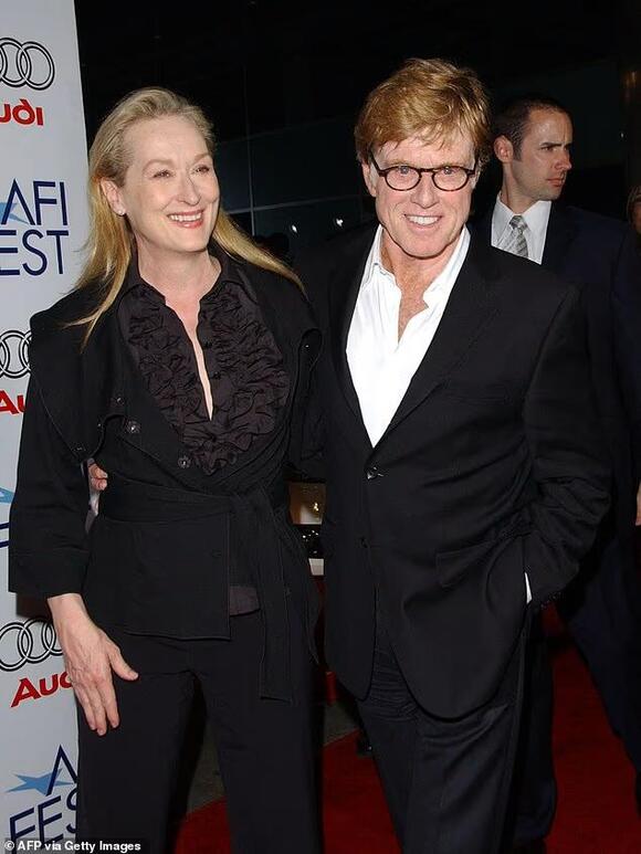 Meryl Streep mourns Out of Africa costar Robert Redford after his death at  89 - NewsBreak