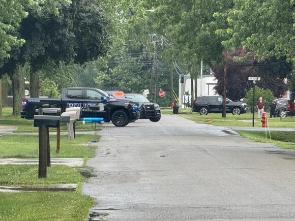 Gunman surrenders after barricading himself in Southgate home - NewsBreak