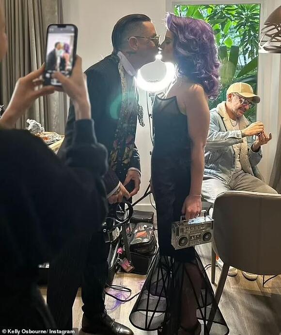 Grammys 2024 Kelly Osbourne's partner Sid Wilson steals the spotlight