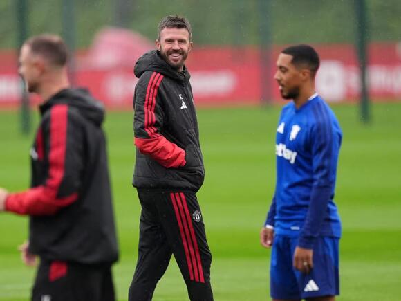 Michael Carrick makes mentality demand as Man Utd look to end slump