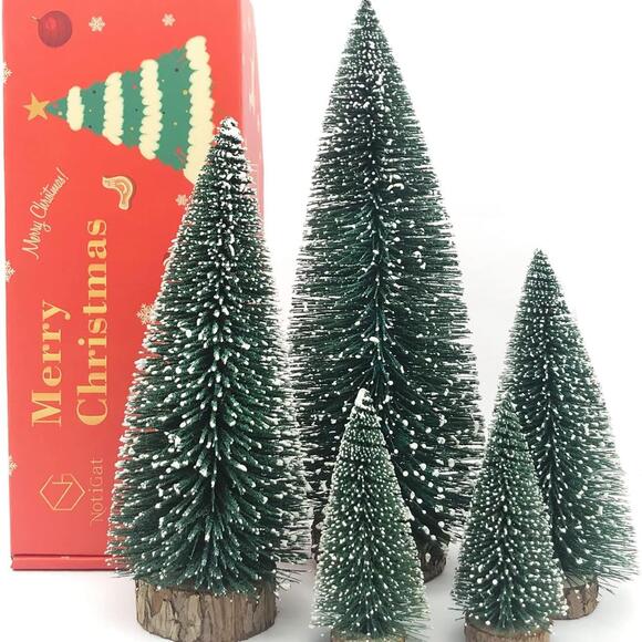 Eva Mendes and Ryan Gosling Prove That Tiny Christmas Trees Can Turn ...