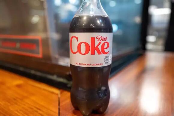 Woman avoids surgery after doctor reportedly prescribes 1.5 liters of ...