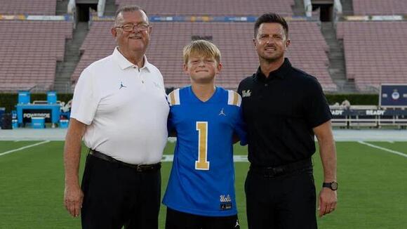 Bob Chesney brought more than wins to UCLA -- his secret weapon father ...