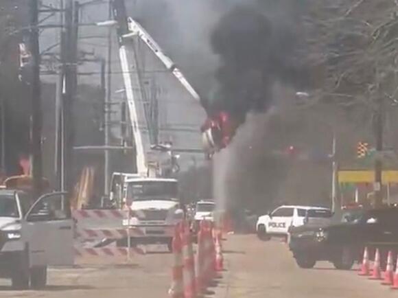 Disturbing Video Shows Louisiana Man Falling From Bucket Truck - NewsBreak