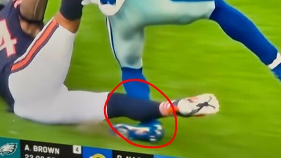 Zoomed-In Slo-Mo Footage Shows CeeDee Lamb's Ankle Gruesomely Snapping vs.  Bears [VIDEO] - NewsBreak