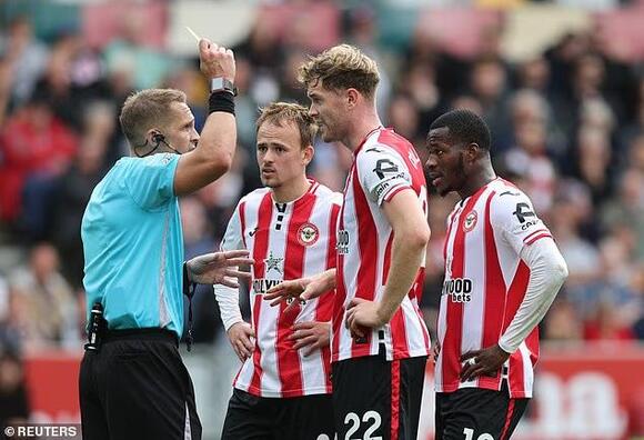 Revealed: Referee made huge error in Manchester United's defeat at ...