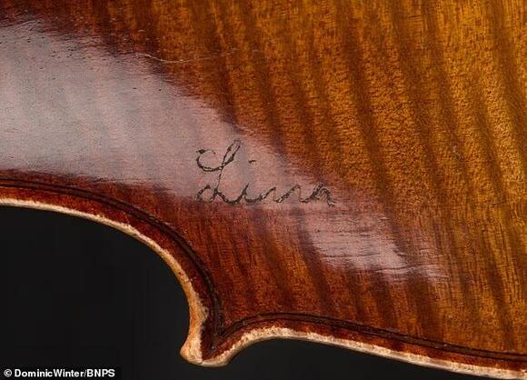 Einstein's violin sells for £1million: Instrument that physicist hid ...