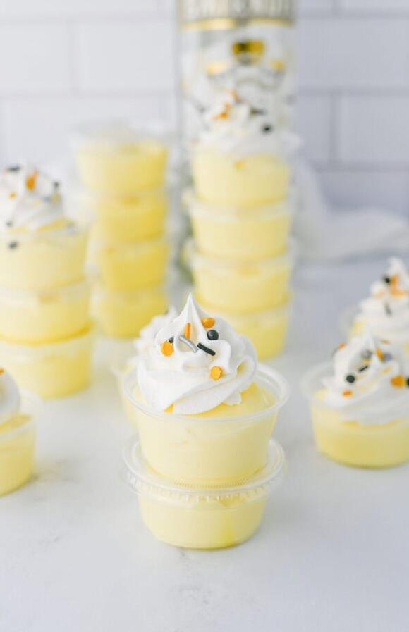 These Vanilla Pudding Shots Are the Fun Creamy Party Treat Everyone ...