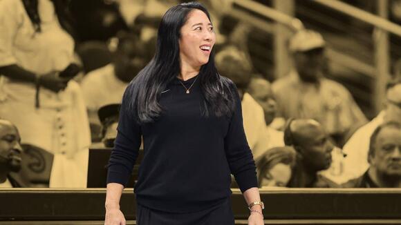 Valkyries coach Natalie Nakase ‘explains’ why her team runs off the court for the U.S. national anthem: ‘Just part of our pre-game’
