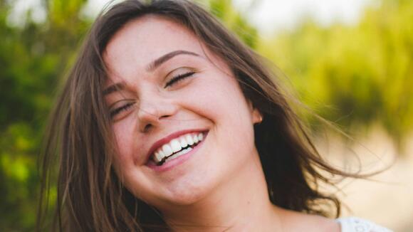 20 Female Physical Traits That Have An Irresistible Effect On Men ...