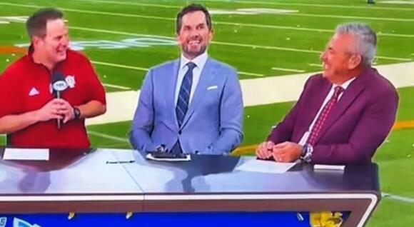 Urban Meyer Got Totally Disrespected by Indiana Head Coach Curt Cignetti on Live TV, and It Was All Caught on Camera [VIDEO] - NewsBreak