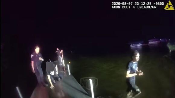Gen-Z Driver Leads Police Pursuit Straight Into a Lake - NewsBreak