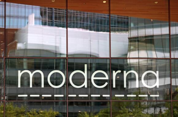 MRNA Stock Plunges 18% After Leaked Melanoma Vaccine Data Misses High Hopes