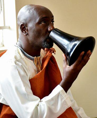 Ugandan kingdom enthrones ex-TV anchor after succession fight - NewsBreak