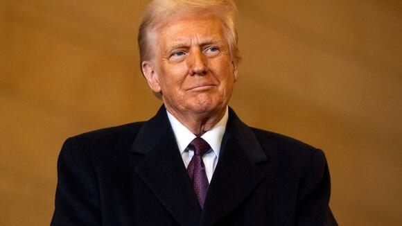 Trump approval falls to 32% as Democrats lead by 10 points
