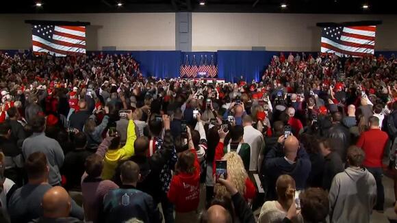 Trump escalates immigration rhetoric at Richmond rally ahead of Super ...