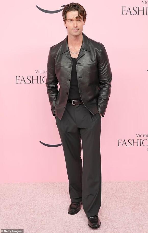 Patrick Schwarzenegger cheers on model wife Abby Champion at Victoria's ...