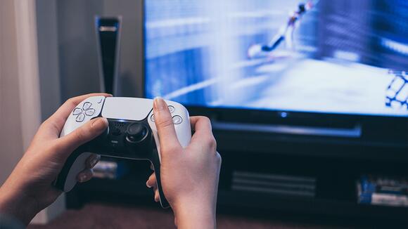 Scientists Investigated Why People Invert Their Controls, And It's Not ...