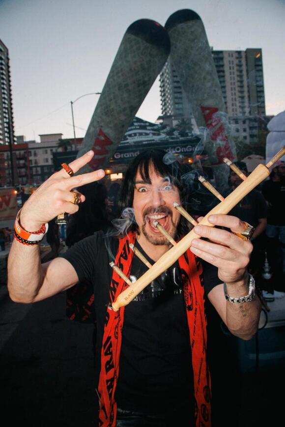 High Times Magazine Is Back: The Counterculture’s Zeitgeist Returns in ...