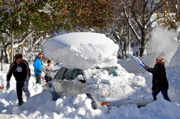 Remembering The Deadly 1996 Blizzard That Crippled New York - NewsBreak