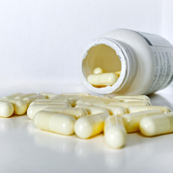 4 Potentially Dangerous Supplements That Could Lead To Gut Issues