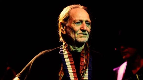 Frail Willie Nelson Faces Retirement Fears at 93