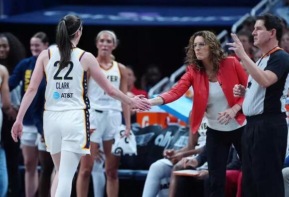 Stephanie White Staying With Indiana Fever Despite GM's Departure Leaves WNBA Fans Frustrated