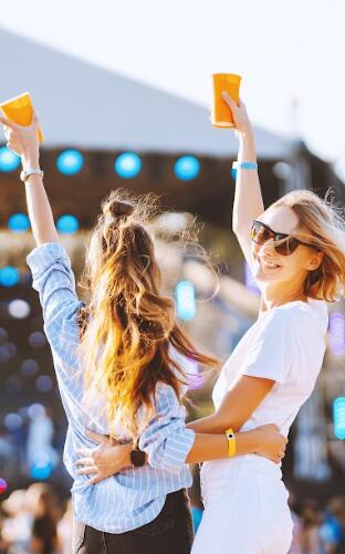 Why the Biggest Events Are Trusting Fans Over Influencers - NewsBreak