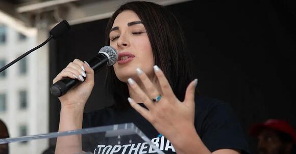 EXCLUSIVE: Laura Loomer's 'Face has Changed' After Brow Lift and ...