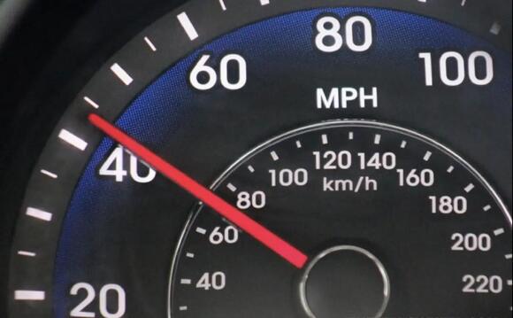 Your Speedometer Says 65 MPH, but Your GPS Says 62 — Here’s Why Your ...