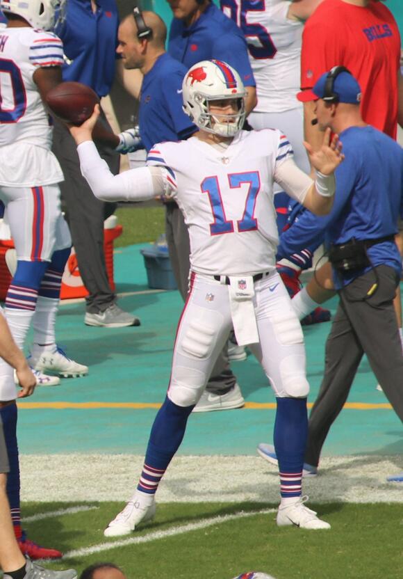 Josh Allen’s Postgame Exchange With CBS Reporter Tracy Wolfson Sparks ...