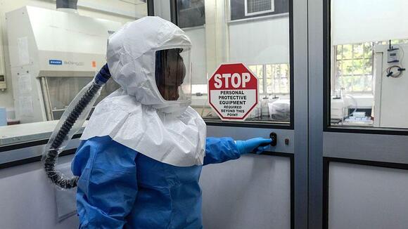 Woman with Ebola in Nigeria confirmed as wife of Swiss diplomat