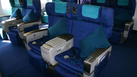The 20 Most Luxurious First Class Cabins You Can Buy - NewsBreak
