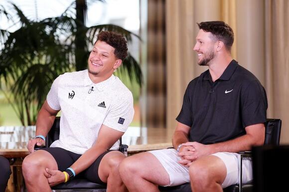 Inside Patrick Mahomes and Josh Allen's off-field relationship and on-field  rivalry - NewsBreak