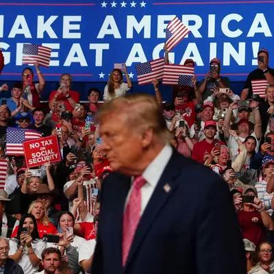 Kansas man arrested for threatening on Facebook to shoot Trump at rally ...