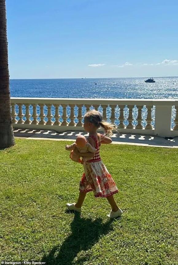 Princess Diana's niece reveals rare glimpse of family life - NewsBreak