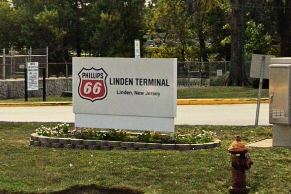 Bayway refinery lockout puts 400 teamsters on picket lines along routes ...
