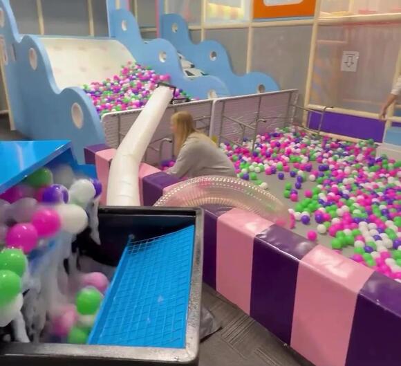 Soft play centre shows how they clean their ball pit balls once a week, and it’s leaving people