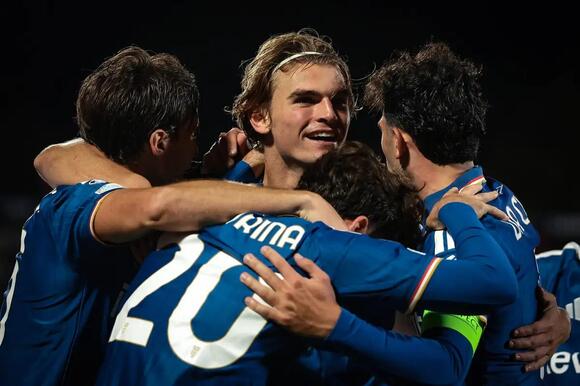 ‘It was an historic night’ - Two-goal hero Nico Paz praises team-mates after Como inflict humiliating 4-1 Champions League defeat on Manchester United