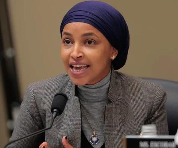 Trump Calls for Omar's Resignation Over Name Dispute